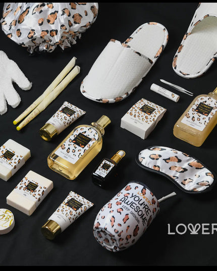 Home Spa Kit in Honey Almond Scent - Luxury
Bath Gift Basket