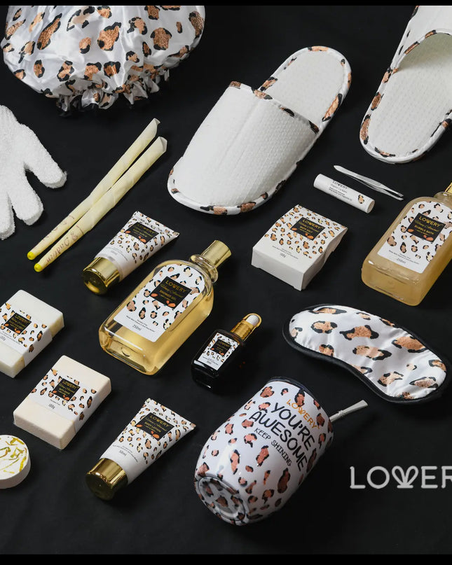 Home Spa Kit in Honey Almond Scent - Luxury
Bath Gift Basket